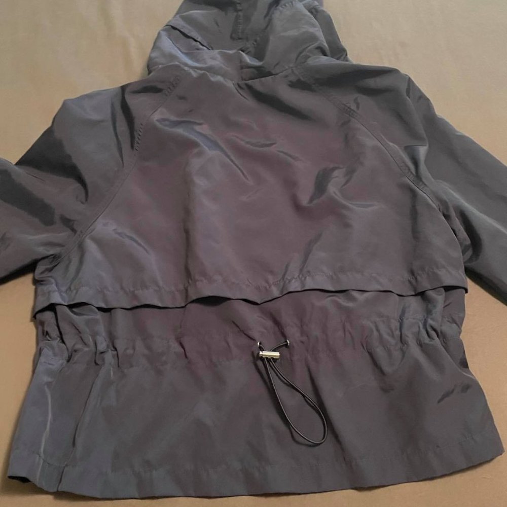 New Basic Raincoat Windbreaker Lightweight Hooded… - image 7
